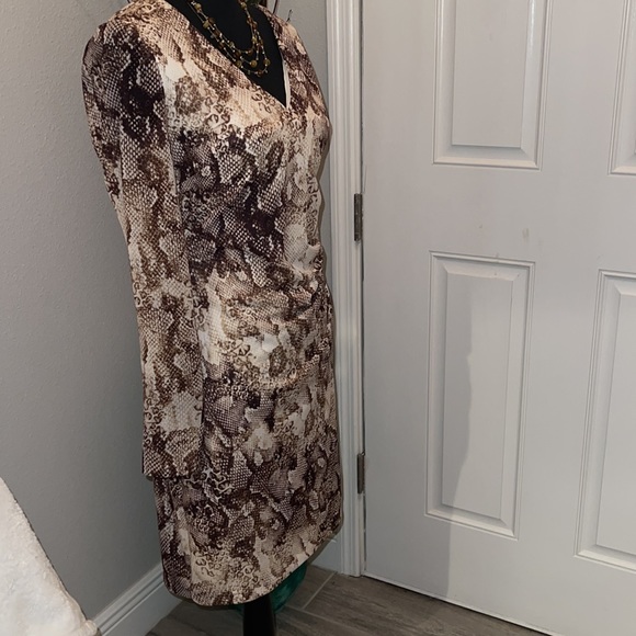 Guess Dress. - Picture 5 of 10